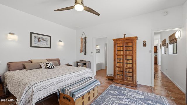 6033 S APACHE ROSE Trail, Hereford, AZ 85615