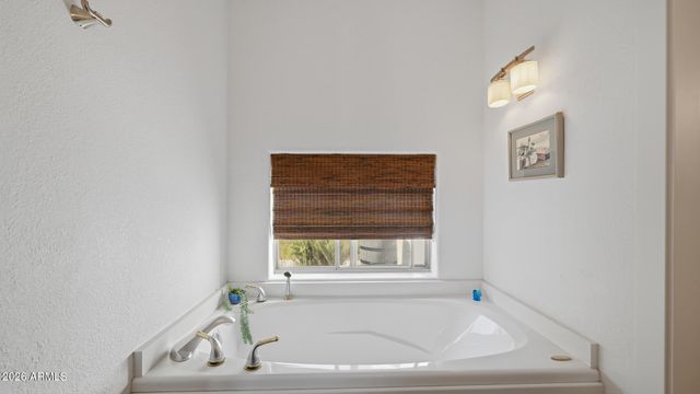 6033 S APACHE ROSE Trail, Hereford, AZ 85615