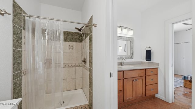 6033 S APACHE ROSE Trail, Hereford, AZ 85615