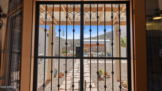 6033 S APACHE ROSE Trail, Hereford, AZ 85615