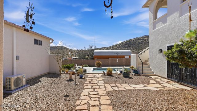 6033 S APACHE ROSE Trail, Hereford, AZ 85615