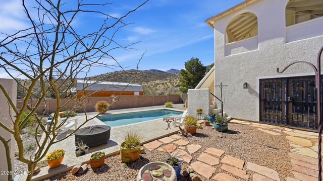 6033 S APACHE ROSE Trail, Hereford, AZ 85615