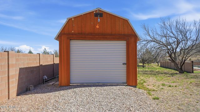 6033 S APACHE ROSE Trail, Hereford, AZ 85615