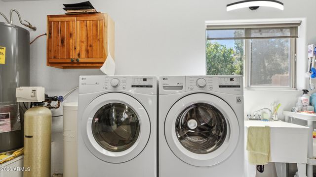 6033 S APACHE ROSE Trail, Hereford, AZ 85615