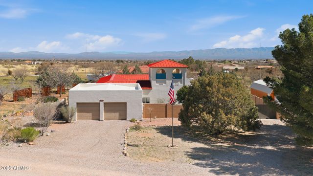 6033 S APACHE ROSE Trail, Hereford, AZ 85615