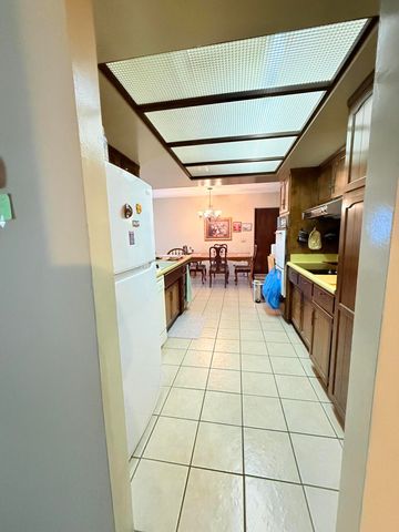 732 W Grand Avenue, Porterville, CA 93257