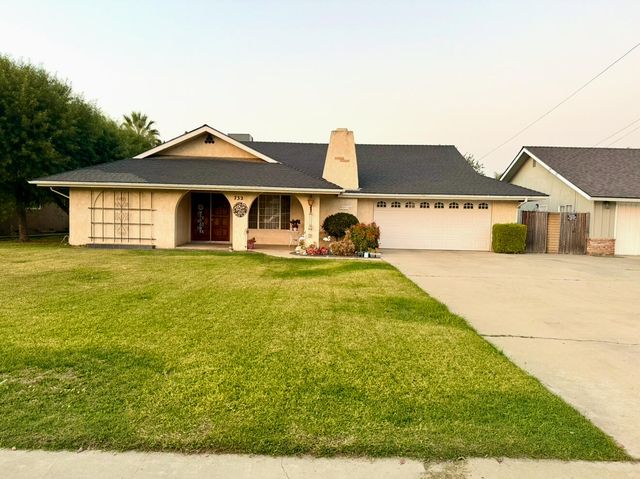732 W Grand Avenue, Porterville, CA 93257