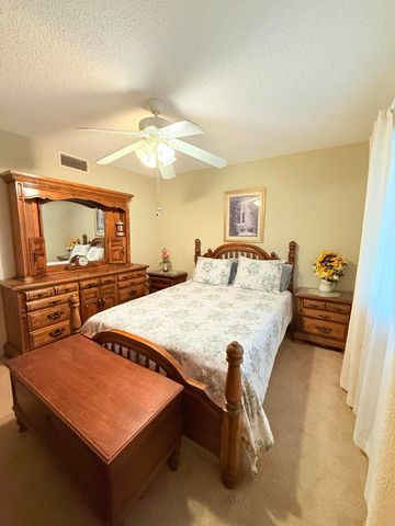 732 W Grand Avenue, Porterville, CA 93257