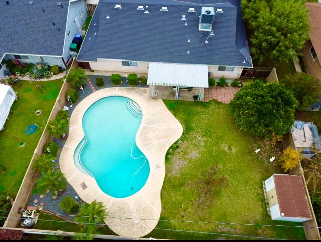 732 W Grand Avenue, Porterville, CA 93257