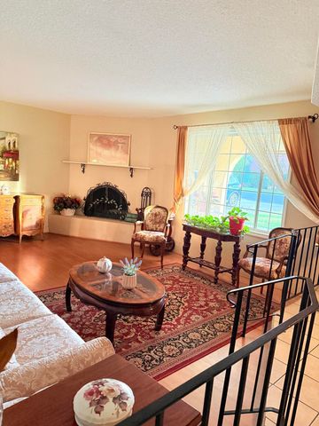 732 W Grand Avenue, Porterville, CA 93257