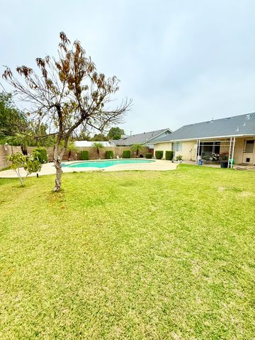 732 W Grand Avenue, Porterville, CA 93257