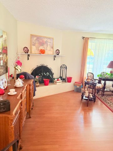 732 W Grand Avenue, Porterville, CA 93257