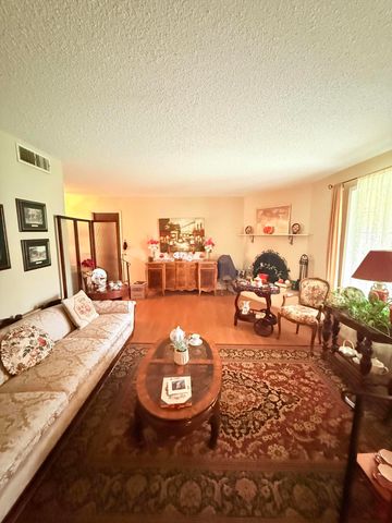 732 W Grand Avenue, Porterville, CA 93257