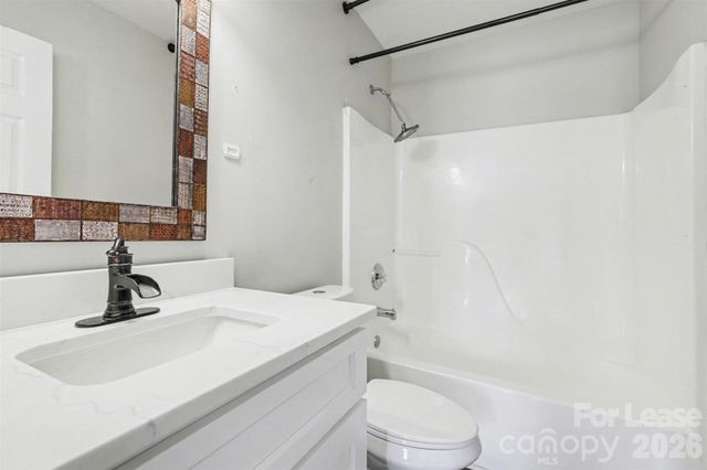 4962 BENTGRASS RUN Drive, Charlotte, NC 28269