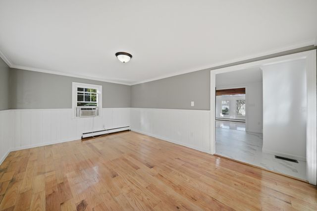 49 Vernon St, Haverhill, MA 01835
