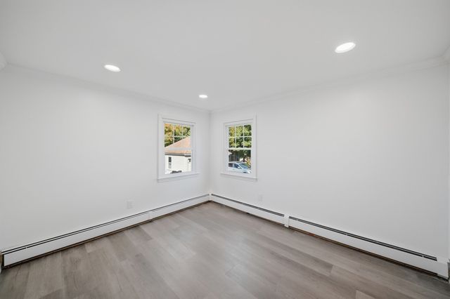 49 Vernon St, Haverhill, MA 01835