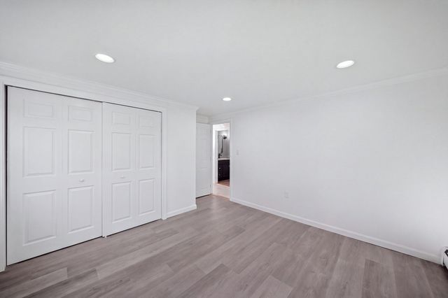 49 Vernon St, Haverhill, MA 01835