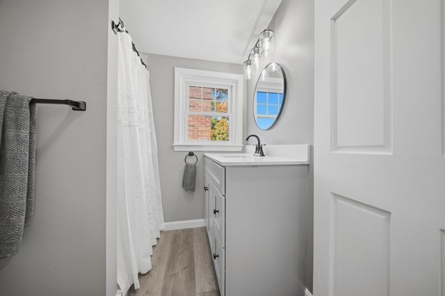 49 Vernon St, Haverhill, MA 01835
