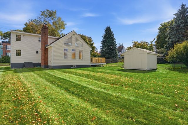 49 Vernon St, Haverhill, MA 01835