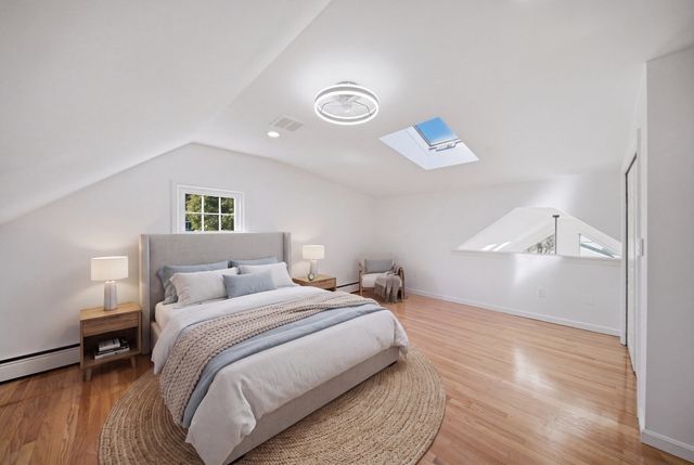 49 Vernon St, Haverhill, MA 01835