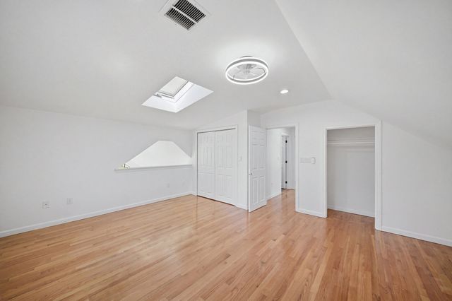 49 Vernon St, Haverhill, MA 01835
