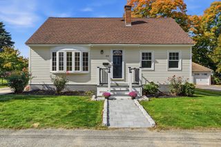 49 Vernon St, Haverhill, MA 01835