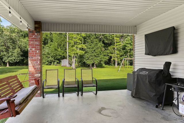 160 Samantha Dr, Thibodaux, LA 70301