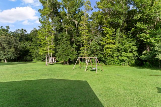 160 Samantha Dr, Thibodaux, LA 70301