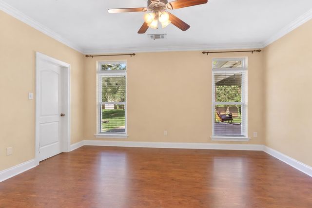 160 Samantha Dr, Thibodaux, LA 70301