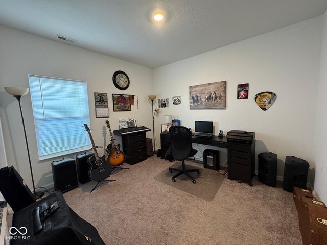 6769 Honeysuckle Way, Pendleton, IN 46064