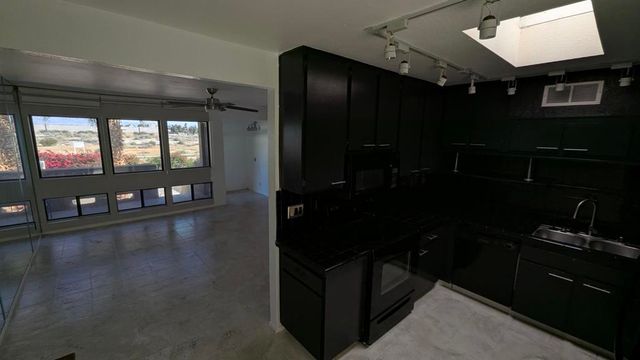 425 Bradshaw Lane 63, Palm Springs, CA 92262