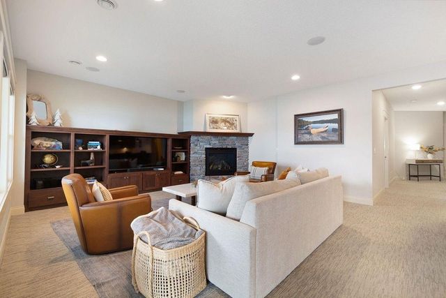 5344 Candy Cove Trail SE, Prior Lake, MN 55372