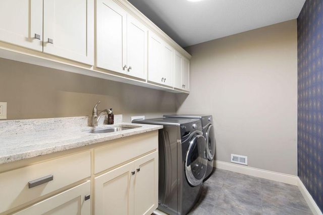 5344 Candy Cove Trail SE, Prior Lake, MN 55372