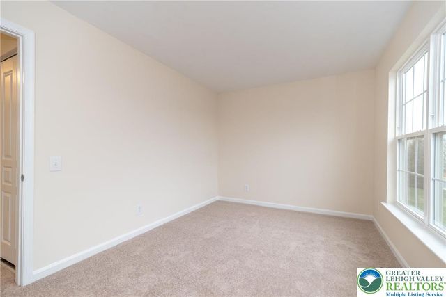 8428 Saylor Court, Upper Macungie Twp, PA 18031