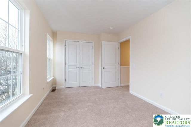 8428 Saylor Court, Upper Macungie Twp, PA 18031