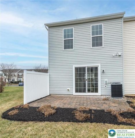 8428 Saylor Court, Upper Macungie Twp, PA 18031