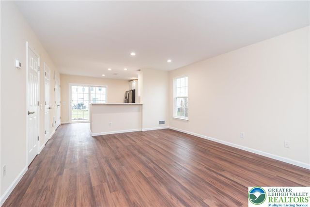 8428 Saylor Court, Upper Macungie Twp, PA 18031