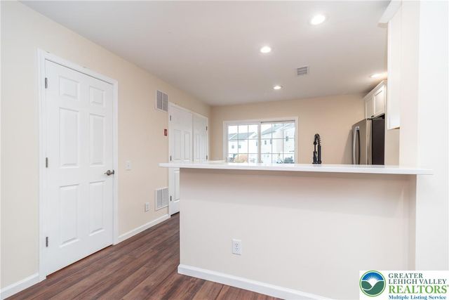 8428 Saylor Court, Upper Macungie Twp, PA 18031