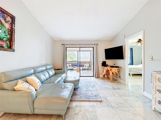 460 S PAULA DR 107, Dunedin, FL 34698