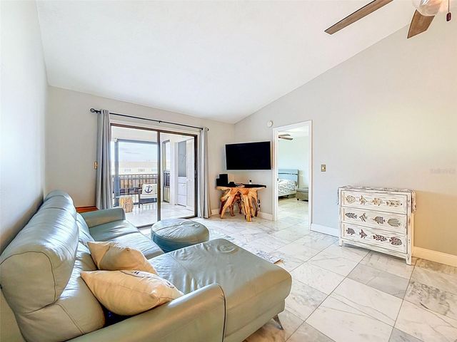 460 S PAULA DR 107, Dunedin, FL 34698