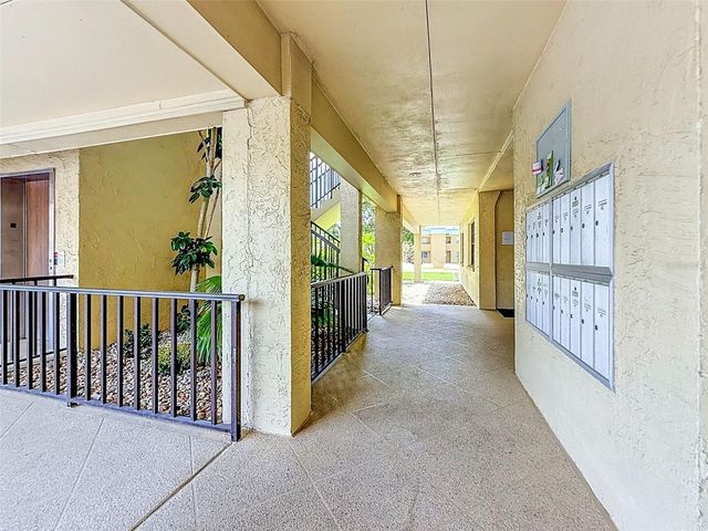 460 S PAULA DR 107, Dunedin, FL 34698