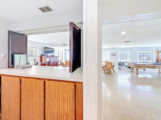 460 S PAULA DR 107, Dunedin, FL 34698