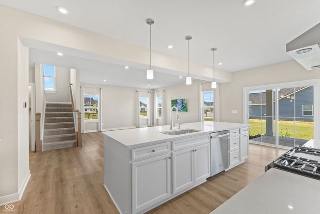 213 McNair Road, Whiteland, IN 46184