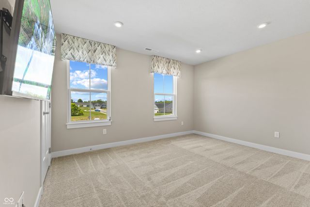 213 McNair Road, Whiteland, IN 46184