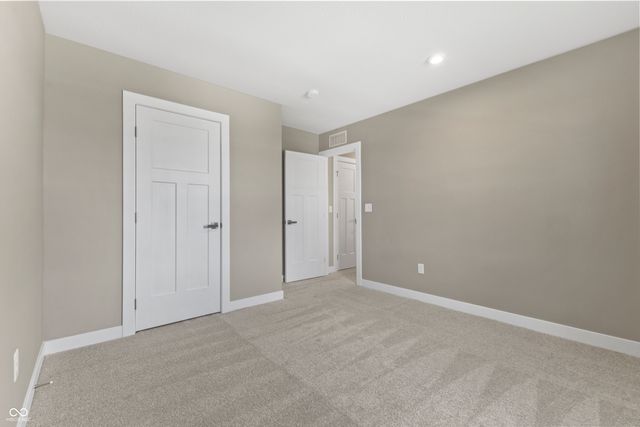 213 McNair Road, Whiteland, IN 46184