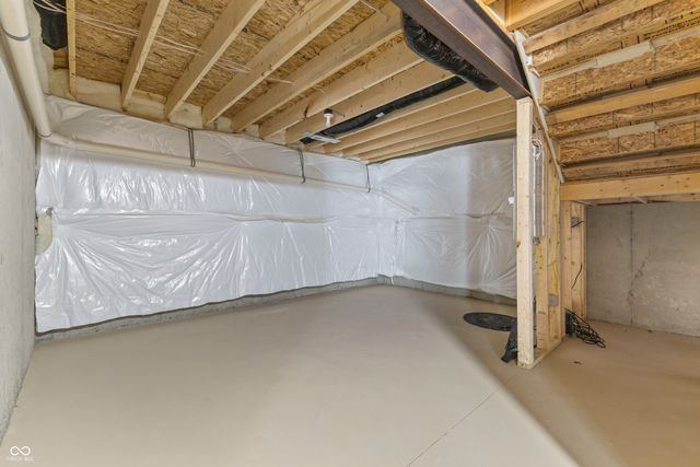 213 McNair Road, Whiteland, IN 46184