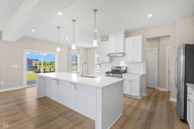 213 McNair Road, Whiteland, IN 46184