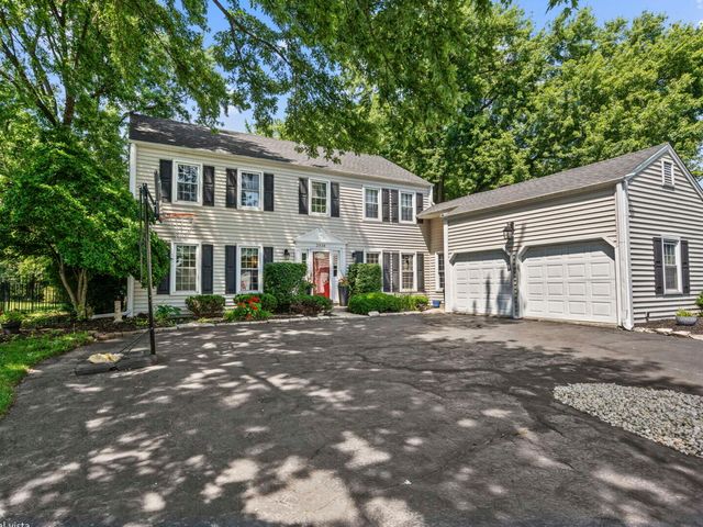 2938 E Poplar Lane, Crete, IL 60417