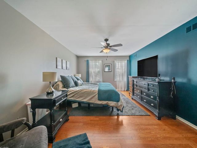 2938 E Poplar Lane, Crete, IL 60417