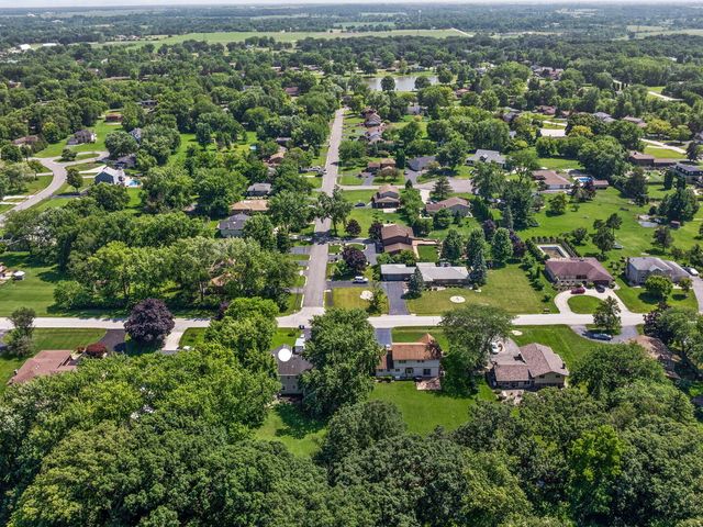 2938 E Poplar Lane, Crete, IL 60417